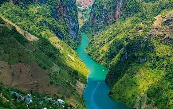 ĐỒNG VĂN - MÃ PÍ LÈNG - CAO BẰNG