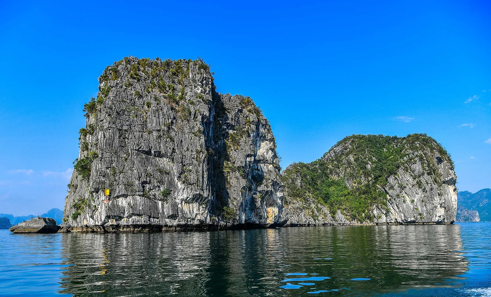 VỊNH HẠ LONG – SÂN BAY NỘI BÀI – TP HCM