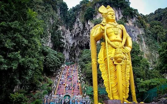 KUALA LUMPUR – ĐỘNG BATU