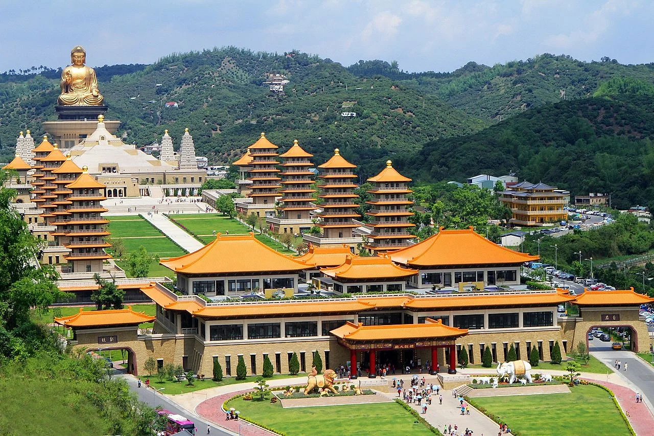 CAO HÙNG – ĐÀI TRUNG – ĐÀI BẮC — ảnh 2